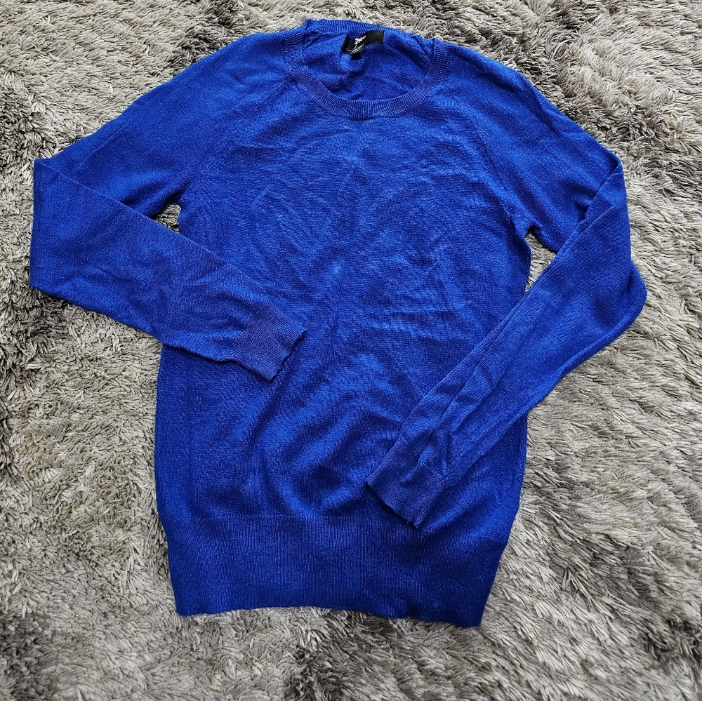 Sweater - Picture 2 of 2